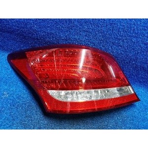 Feu arrière gauche d'occasion Equus 924013N020 - Product Image 1