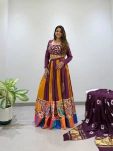 Ensemble Lehenga Traditionnel Indien et Pakistanais Vintage pour Femme, Séchage Rapide, Coton Violet Moutarde, Longueur Ras du Sol, Brodé Ethnique - Product Image 5