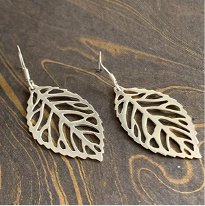 Handcrafted Classic Leaf Pattern <b>Silver</b> 925 <b>Dangle</b> <b>Earrings</b> 4.0g Lightweight & Comfort Design Jewelry - Product Image 2