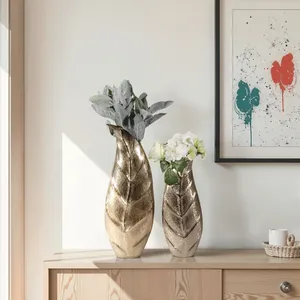 Premium Aesthetic Coastal Iron Matte Black Decorative Flower Vase Eco-Friendly Luxury Home <b>Tabletop</b> Vase - Product Image 6