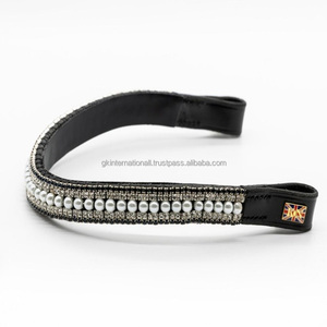 Diadema para caballo de cuero negro con forma de onda, estilo inglés, con cristales decorativos, perlas, pedrería y cadena de diamantes. - Product Image 2