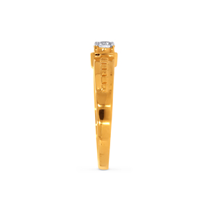 Anillo de Compromiso de Lujo en Oro Amarillo de 18K con Diamante Solitario Redondo Brillante, Engaste Cuadrado de Cuatro Puntas y Diseño Texturizado - Product Image 3
