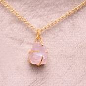 Collar Infantil con Colgante Triangular de Cuarzo Rosa Natural, Plata de Ley 925, Chapado en Oro de 14K, Cristal Rosa, Gema Natural - Product Image 4