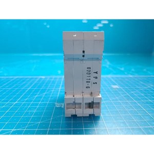 Disjoncteur miniature LS ELECTRIC BKM-6A, utilisé comme pièce détachée pour équipement semi-conducteur d'époque - Product Image 2
