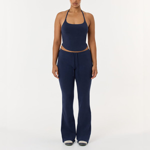 Conjunto Deportivo de Yoga para Mujer, Pantalones Acampanados y Top de Tirantes, Tejido Elástico en Cuatro Direcciones, Nailon y Spandex, Transpirable y de Secado Rápido - Product Image 2