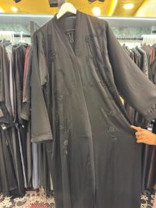 Abaya Tradicional Islámica Negra de Alta Calidad para Mujer, Estilo Dubái, Saudí, de Poliéster Transpirable, Largo hasta el Tobillo, para Primavera - Product Image 4