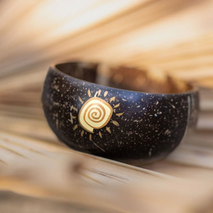 ชามเปลือกมะพร้าวธรรมชาติเพ้นท์ลายด้วยมือ สีสันสดใส เป็นมิตรกับสิ่งแวดล้อม ใช้ได้ยาวนาน เหมาะสำหรับครัว ร้านอาหาร ขายส่งจากเวียดนาม - Product Image 1