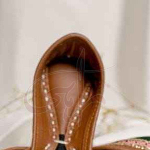 Custom Made Premium Quality Anti-Slippery Bottle Green Women <b>Khussa</b> Raw Silk Upper Non-Slip Sole Factory Direct Supply in Stock - Product Image 6