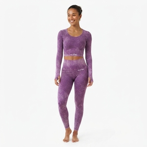 Ensemble de yoga pour femme violet délavé à l'acide, haut court à manches longues et leggings taille haute, tenue de sport et de fitness - Product Image 3