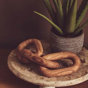 Escultura de Cadena de Eslabones de Madera Hecha a Mano, Anillo Redondo Marrón Tallado, Decoración Artística para Mesa, Adorno de Arte Moderno - Product Image 2