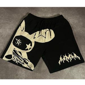 Shorts pour homme à imprimé crâne noir avec cordon de serrage à la taille, style streetwear décontracté - Product Image 1
