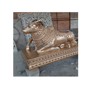 NUEVA llegada: Estatua tradicional de fibra Nandi para decoración de bodas y templos - Product Image 1