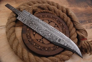 Custom Handmade Damascus Steel <b>Clip</b> Point Straight Edge Blank Blade Handle 12-inch Hunting Knife OEM/ODM/OBM - Product Image 4