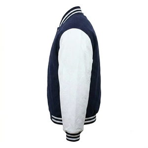 Veste en laine de haute qualité avec logos personnalisés et manches en cuir, idéale pour les collégiens et comme veste de sport pour les activités de plein air. - Product Image 4