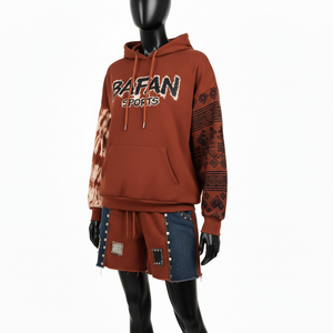 ชุดเซ็ตฮู้ดดี้แขนสั้นสำหรับผู้หญิง ผ้าฝ้ายฟลีซ 320 GSM สีน้ำตาลสนิม ลายมัดย้อม แขนเสื้อแบบต่อผ้าลายชนเผ่า  โลโก้เชนิลล์ ชุดเซ็ตสำหรับผู้หญิง - Product Image 4