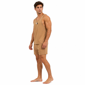 La tela de ropa deportiva ofrece una frescura y comodidad excepcionales en la camiseta sin mangas para hombre, con suave cobertura para el uso diario. - Product Image 2