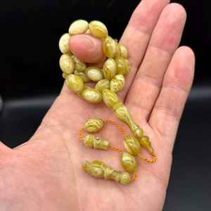 Élégantes perles de prière en résine (tasbih) avec finition lisse et brillante, sensation légère, design durable, pour la pratique du zikr dès maintenant. - Product Image 2