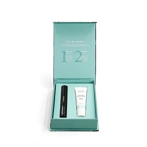 Factory Customized Rigid Paper Inlay Exclusive Magnetic Closure Lotion <b>Packaging</b> Eco-friendly Skincare Gift Box - Product Image 1