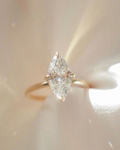 Anillo de Diamante de Corte Marquesa de Lujo de 2.01CT, Cultivado en Laboratorio, Certificado por IGI, con Oro Amarillo de 18K, Regalo de Boda para Enamorados - Product Image 2