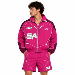 Conjunto Deportivo Moderno Personalizado con Chaqueta Cortavientos Rosa con Capucha y Pantalones Cortos para Correr, con Ribete Reflectante y Transpirable, de Nailon - Product Image 5