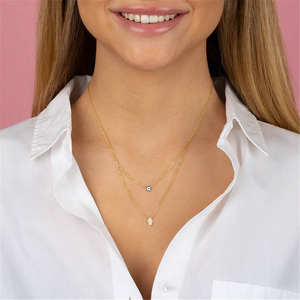 Collier pendentif double chaîne tendance en argent sterling 925 avec breloques main de Hamsa et yeux protecteurs, zircon et diamant, idéal pour les fêtes et comme cadeau - Product Image 2