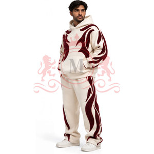 Conjunto Deportivo Moderno con Bordado Chenille, Cómodo y Casual - Product Image 3