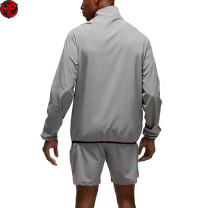 Conjunto de Pantalones Cortos de Nylon Personalizados para Hombre, Estilo Urbano de Verano, Traje Deportivo Bordado con Patrón Sólido, Conjunto de Pantalones Cortos Cortavientos - Product Image 2