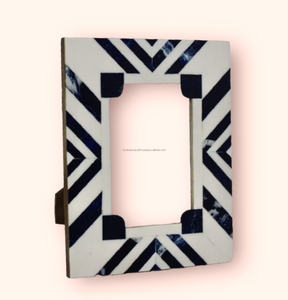 Cadre photo en bois fait main en résine simple et élégant pour décoration murale vintage et moderne à la maison - Product Image 1