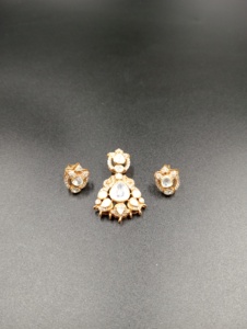 Juego de Aretes Amaira Jewels de Plata Chapada en Oro con Piedras Polki, Corte de Pera, Forma de Gota de Agua, Clásicos, para Mujer, Joyería de Moda para Bodas - Product Image 1