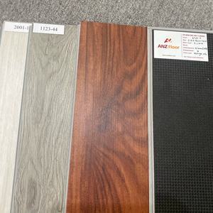 พื้นไวนิลคลิ๊กลายไม้ SPC กันน้ำ หนา 4 มม. แกนแข็ง ทนทานต่อการสึกหรอ แผ่นกว้าง เป็นมิตรกับสิ่งแวดล้อม กันลื่น เหมาะสำหรับโรงเรียน ดีไซน์ลายกราฟิก - Product Image 4