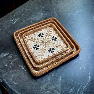 Bandeja rectangular de ratán ideal para servir de forma funcional en la mesa de comedor, para la recepción de invitados, mesa de café y uso doméstico, procedente de la India. - Product Image 4