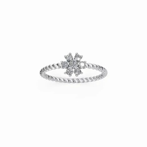 Anillo de Oro Blanco de 18K con Diamantes Cultivados en Laboratorio CVD con Certificación IGI, Diseño de Racimo de Flores y Banda Trenzada - Product Image 1