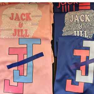 Camiseta Dri Fit Rosa de Jack and Jill con Logotipo de Jack and Jill, Camiseta Juvenil Cómoda para Deportes y Uso Casual - Product Image 6