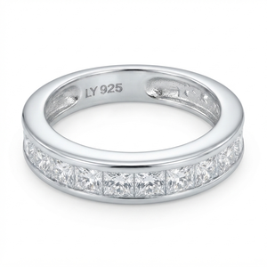 แหวน Eternity Band ทอง 18K ชุบโรเดียม ประดับมอสซาไนต์ทรง Emerald Cut แบบ Claw Setting คลาสสิกสำหรับงานแต่งงาน ใช้ได้ทั้งชายและหญิง - Product Image 4