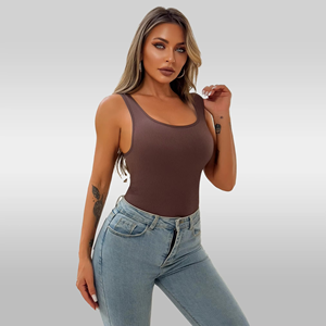 Conjunto de Top Corto de Punto Acanalado Marrón con Cuello Redondo para Mujer y Jeans de Cintura Alta de Mezcla de Algodón y Spandex de Color Liso, Ajuste Regular - Product Image 1