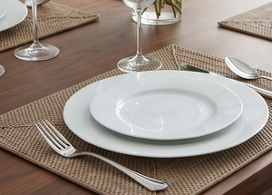 Elegante Juego de Cubiertos Metálicos con Acabado de Alto Brillo, Aptos para Lavavajillas, para Bodas y Uso Doméstico - Product Image 4