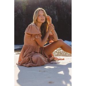 Robe longue Uma faite à la main, pièce classique, confectionnée à la main en 100% coton, texture douce, détails rayés, taille naturelle, écologique - Product Image 1
