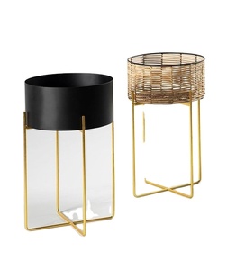 Jardinière en métal au design moderne avec support, ensemble de 2 à utiliser pour la maison, l'hôtel, le jardin, la décoration, couleur or et noir, jardinière en fer avec supports - Product Image 2