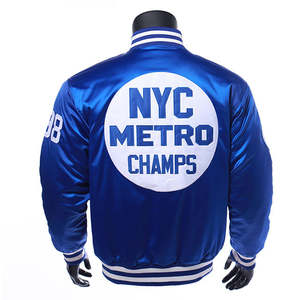 Nouvelle veste universitaire en satin imperméable pour femmes et hommes, style mode hiver, sur mesure, vente en gros, grandes tailles, avec logo brodé - Product Image 2