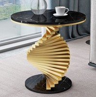 Table basse de luxe moderne en acier noir avec plateau doré, élégante, pour salon, salle de séjour ou bureau – Prix de gros