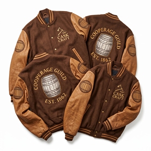 Chaqueta Letterman al por mayor, abrigo universitario de lana color burdeos, con bordado de crema y cuero, para Academia, Guild, Temple, Portico, Ionic Order, Capital - Product Image 3