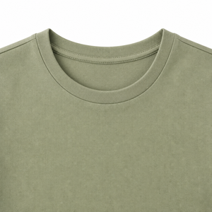 Camiseta de Manga Corta para Mujer, Color Verde Salvia, Cuello Redondo, Corte Largo con Abertura Lateral, en Tejido de Algodón Interlock, Estilo Casual - Product Image 6
