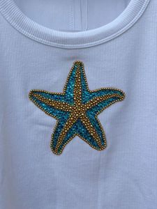 Top de Algodón Blanco Hecho a Mano con Diseño de Texto Ibiza con Cuentas Rojas - Product Image 4