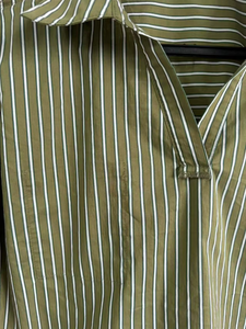 Blusa Holgada a Rayas de Manga Larga, Estilo Ejecutivo, Tela Popelina con Botones, Informal y para el Trabajo, Verde Oliva - Product Image 3