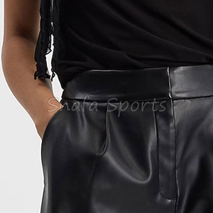 Nouveaux shorts en cuir personnalisés pour femmes, vêtements de fitness et de combat, shorts décontractés pour femmes, coupe classique, shorts en cuir avec cordon de serrage en vente - Product Image 5