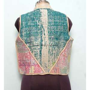 Chaleco Kantha de Algodón Vintage Hecho a Mano para Mujer, Chaqueta Corta Acolchada para Otoño, Chaqueta Kantha Corta Vintage para Mujer - Product Image 5