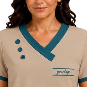 T-shirt asymétrique beige sable pour femme à col en V et manches courtes, avec bordure contrastante turquoise et détails boutonnés, personnalisable avec logo, vêtements décontractés en gros - Product Image 5