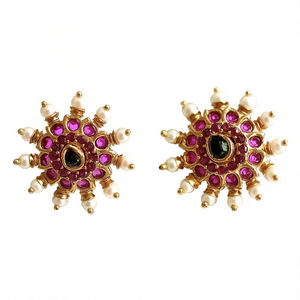 Vintage 18K Gold Plated Imitation Pearl Floral Stud Earrings - Product Image 3