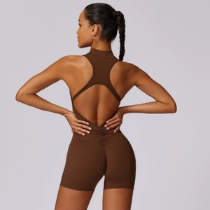 Conjunto de mono corto de yoga para mujer, de una pieza, con espalda descubierta, fruncido en la cintura, cremallera, suave y sólido, ropa deportiva para fitness y entrenamiento - Product Image 5