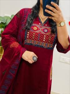 Rayon Slub Embroidered <b>Three</b> Piece Ethnic Set Women Top Bottom Pair with Mul Printed Dupatta Stylish Kurti Pant Outfit 45 Inch - Product Image 3